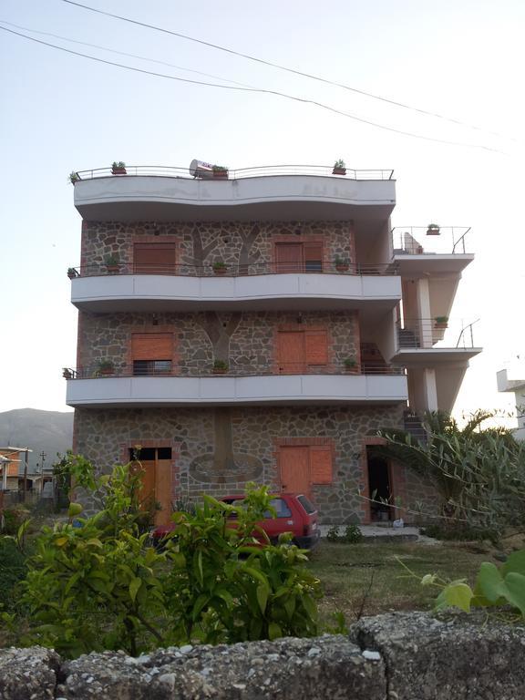 Velaj Apartments Bashkia e Orikumit Rum bild