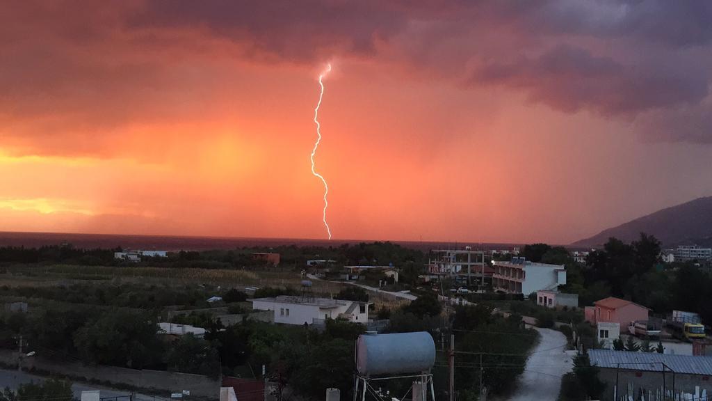 Velaj Apartments Bashkia e Orikumit Exteriör bild