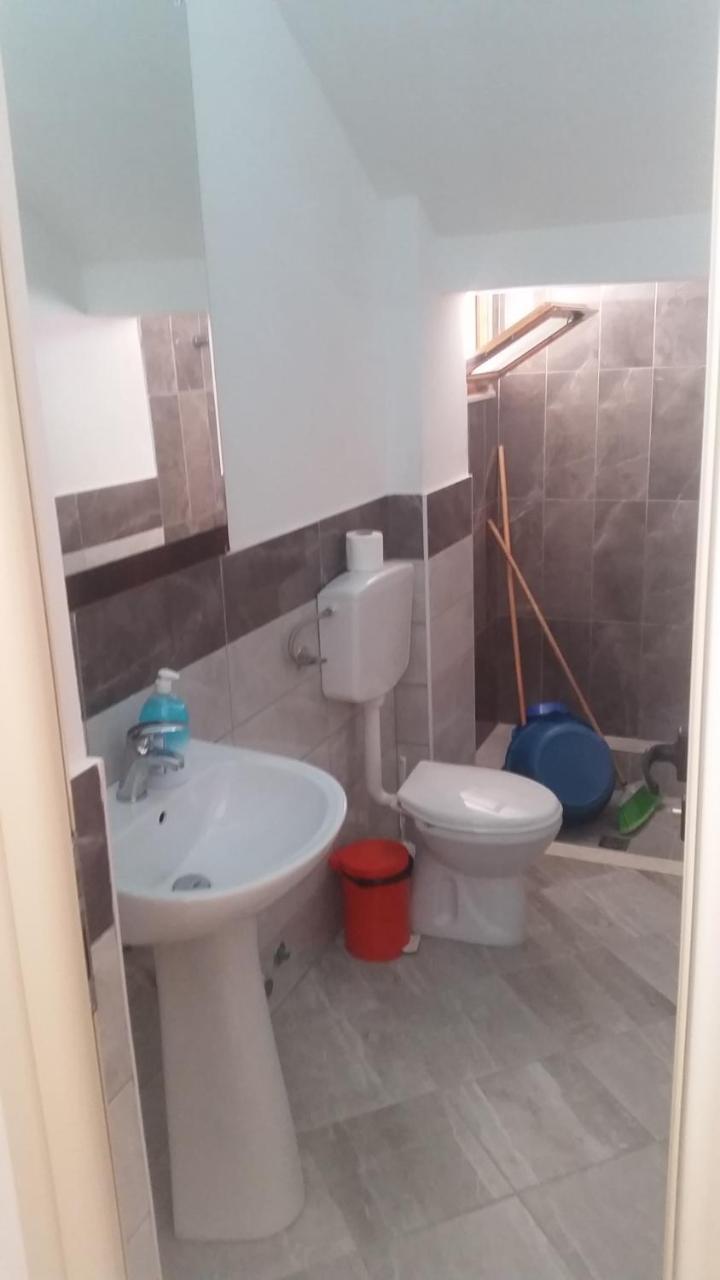 Velaj Apartments Bashkia e Orikumit Exteriör bild
