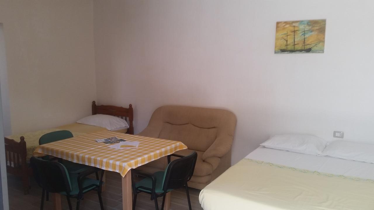 Velaj Apartments Bashkia e Orikumit Exteriör bild